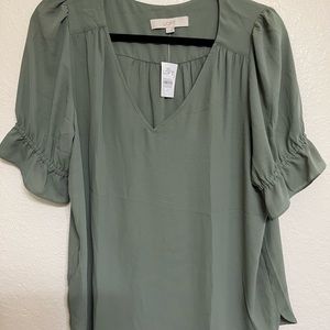 LOFT safe green shell blouse